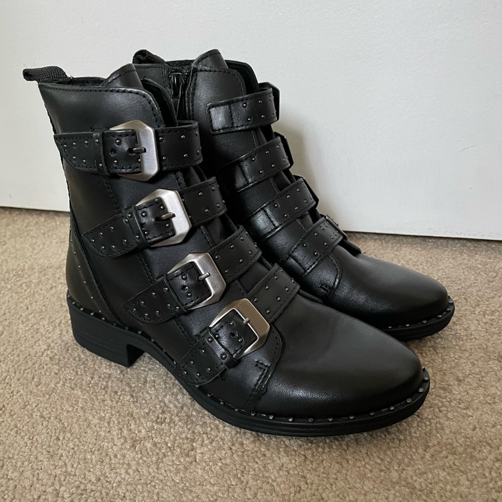 Steve Madden Pursue Boots NWOB